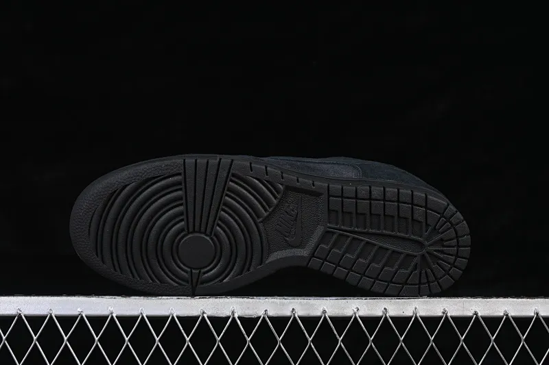 All categories Nk SB Dunk series Nk SB Dunk Low low-top sneakers Nike SB Dunk Low suede black low-top casual sneakers IB6651-001